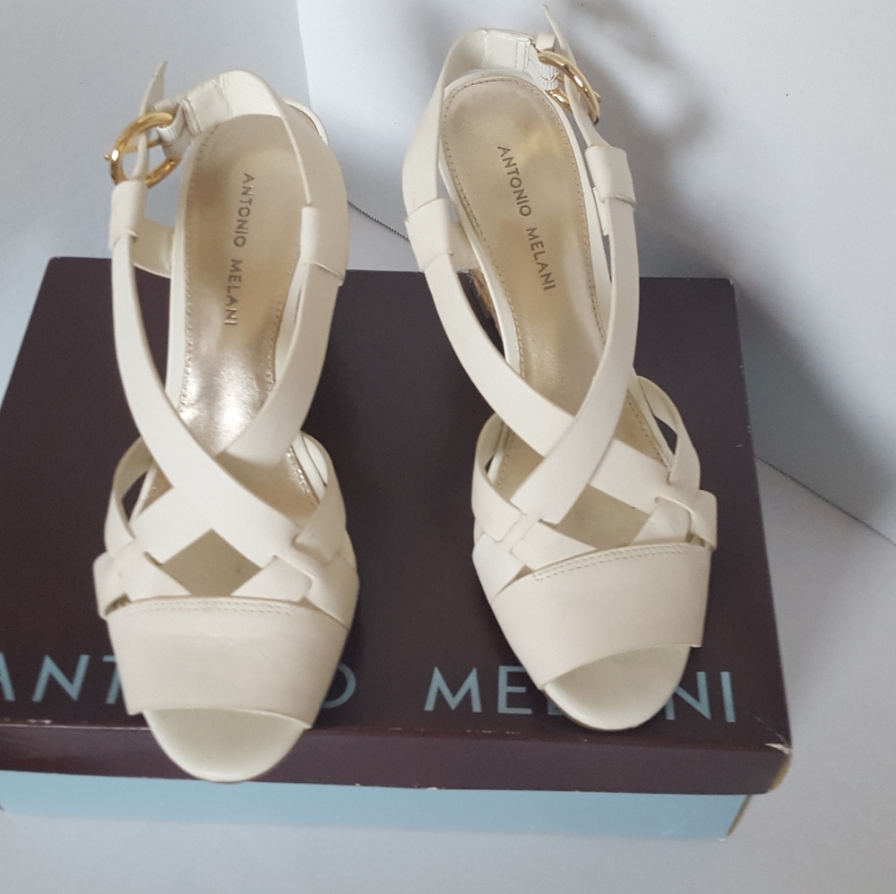 Women's Antonio Melanie shoe